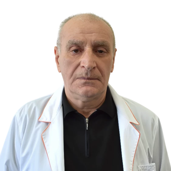 Врач терапевт Исаев Зелимхан Алиевич